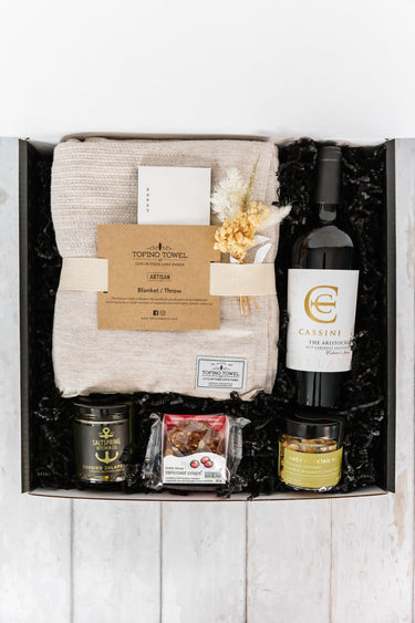 Settle In Box Gift Boxes Beloved & Bespoke